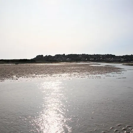 Familiale Jersey Dans Maison, Au Calme Sur Le Gr223 4*